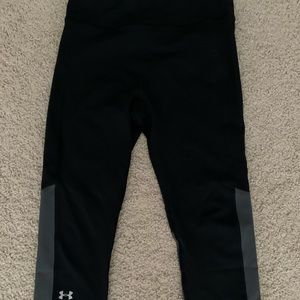 Under Armor Cropped Leggings